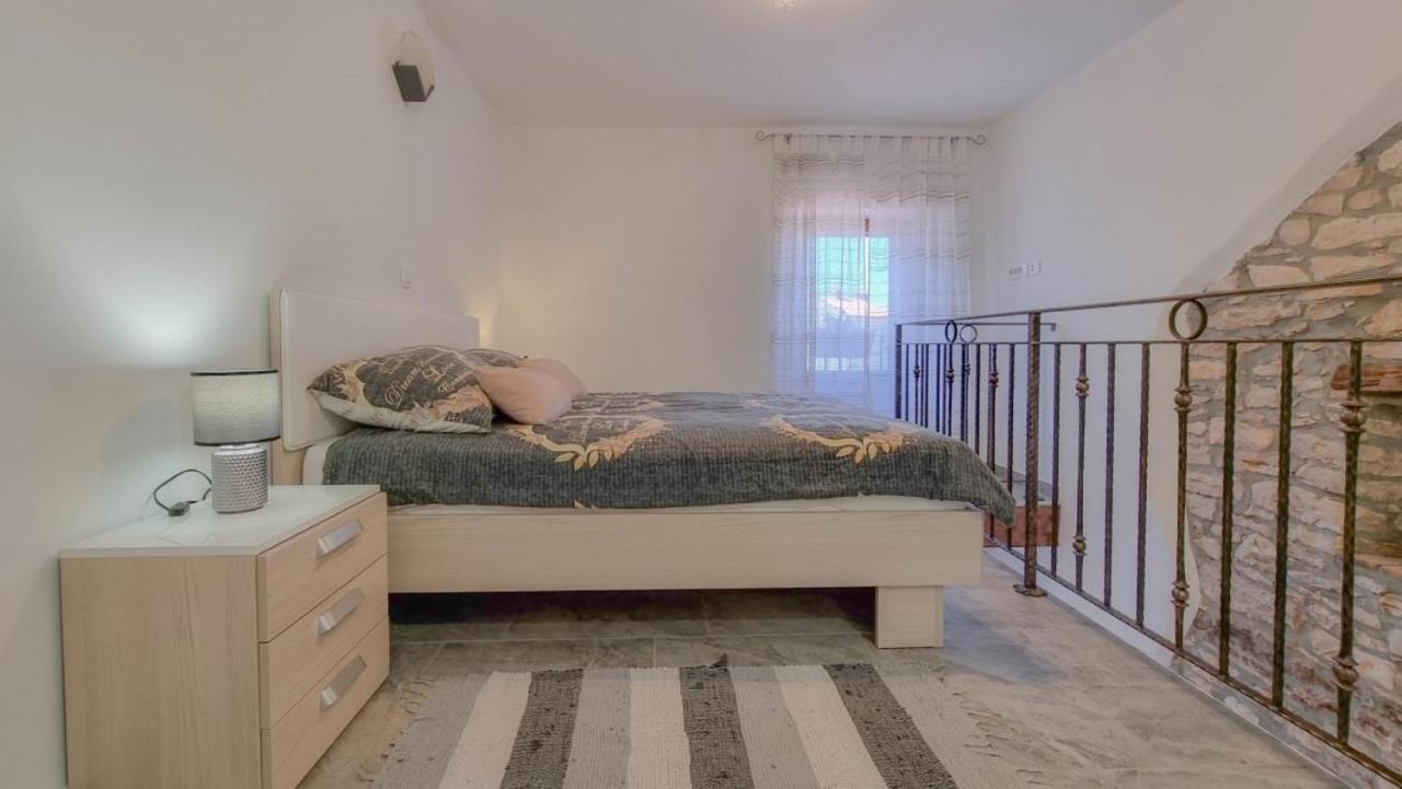 Casa Mora Appartement Novigrad Istria Buitenkant foto